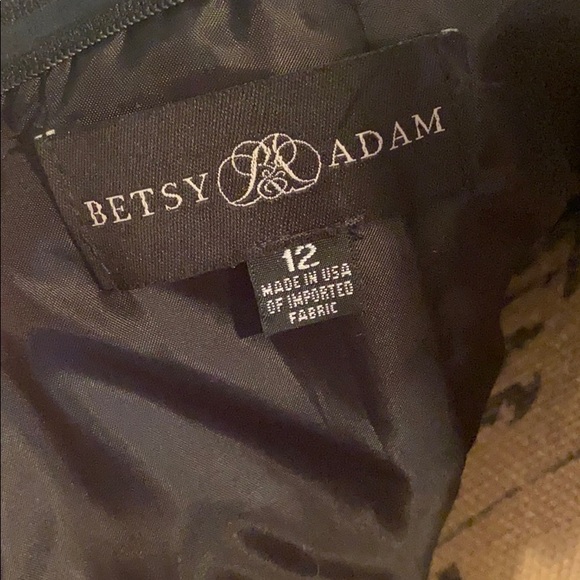 Betsy & Adam high low gown - Picture 4 of 7